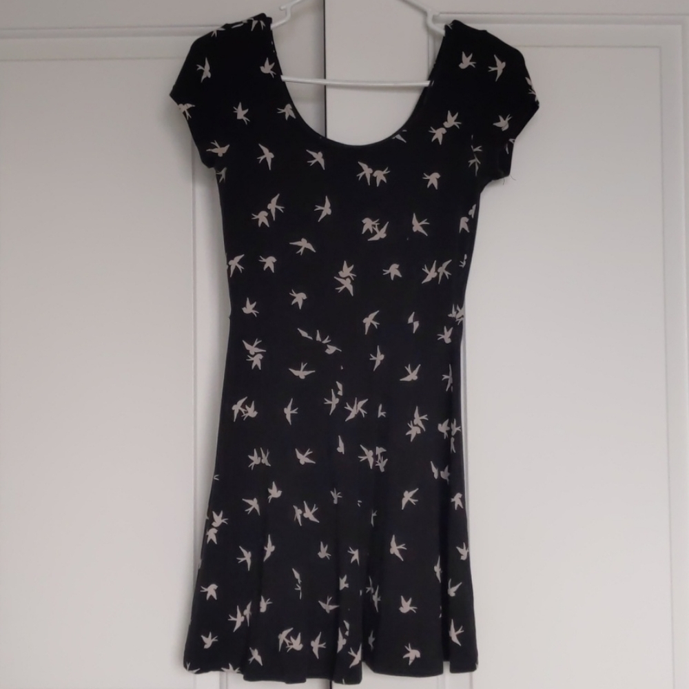 H&M Black Bird Dress - Picture 2 of 4